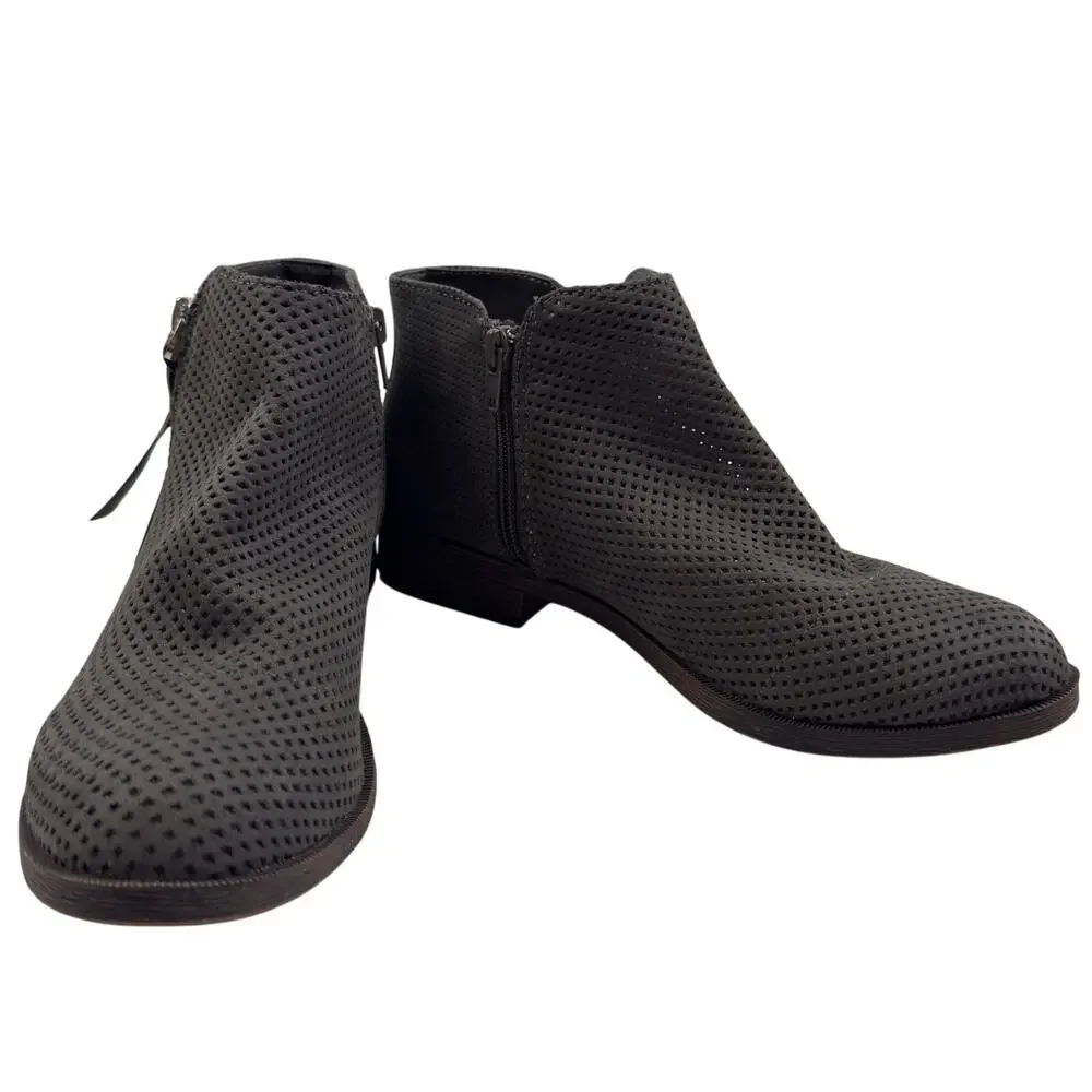 Dolce Vita Soft Flexible Suede Leather Perforated Booties Women's Size 7.5